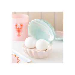 Clam Shell Salt and Pepper Shakers Clam Shell Salt and Pepper Shakers